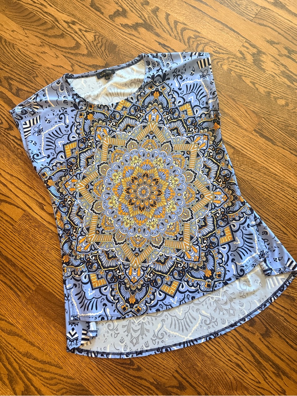 Melissa Paige Women's Geometric Short Sleeve Top in Blue & Orange